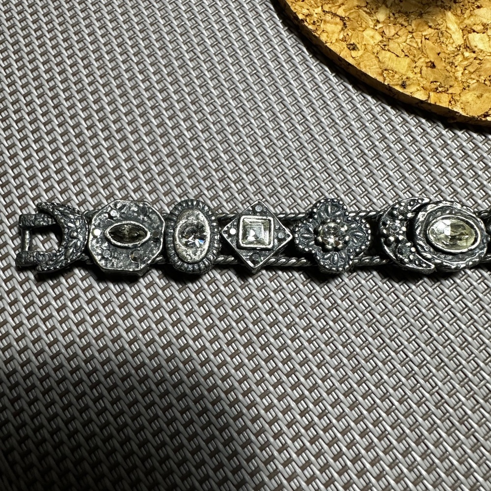 Jewellery bundle - Picture 9 of 11